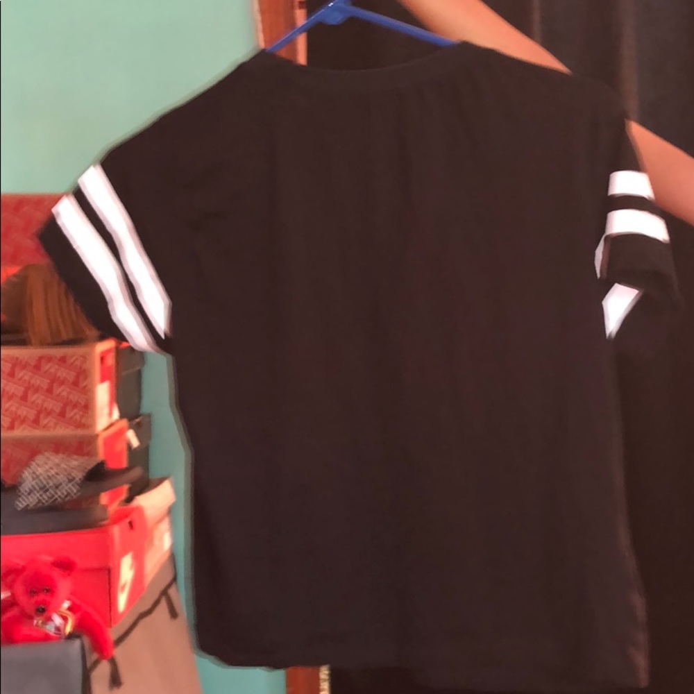 T-shirt - Picture 2 of 2